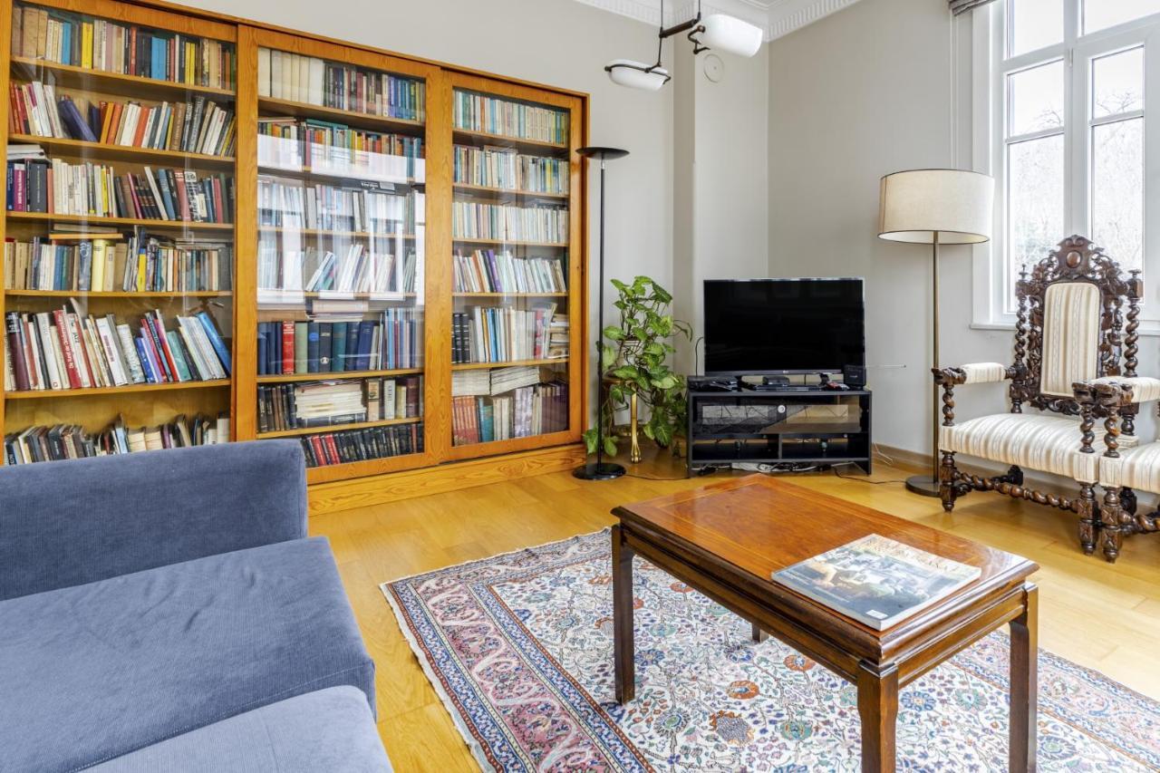 דירות איסטמבול Flat With Balcony And Bosphorus View In Beyoglu מראה חיצוני תמונה