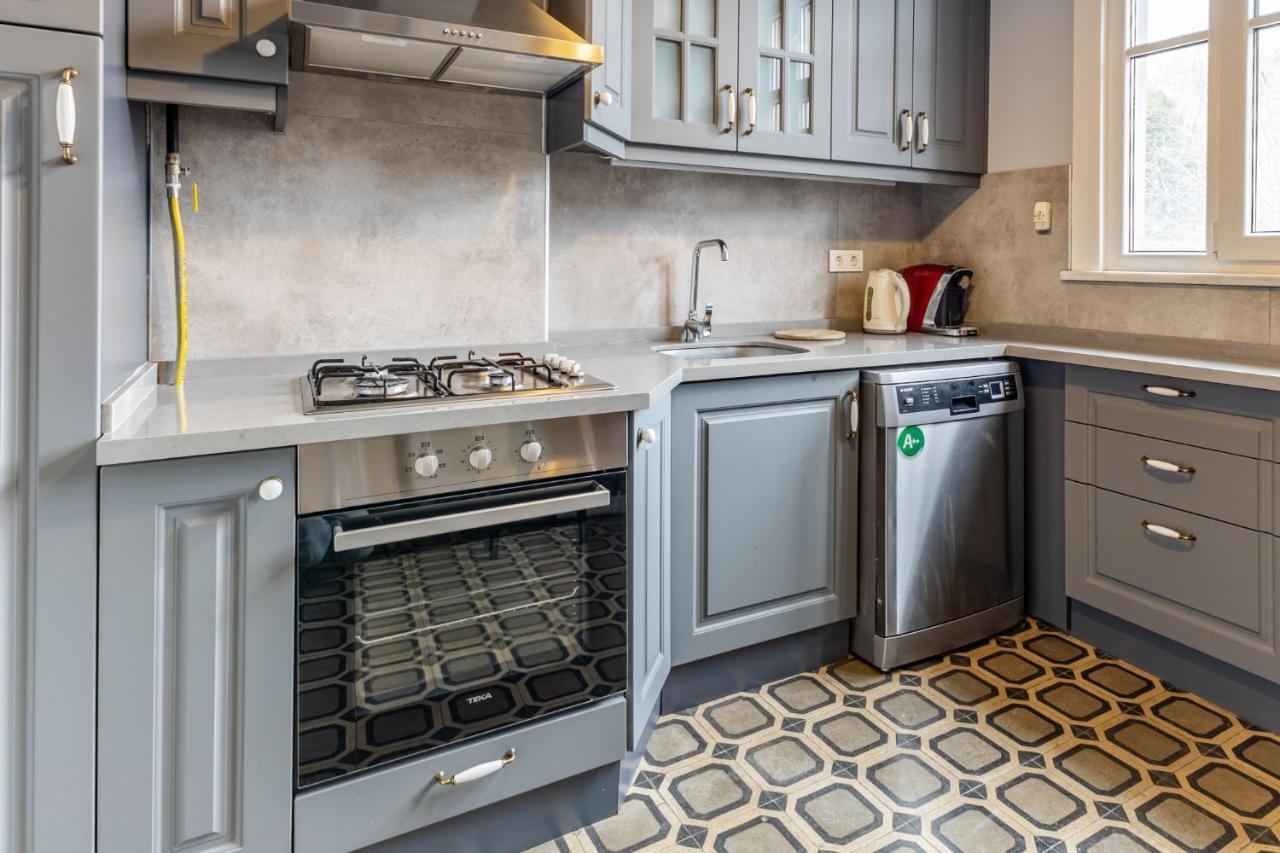 דירות איסטמבול Flat With Balcony And Bosphorus View In Beyoglu מראה חיצוני תמונה